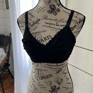 Momanda black lacy nursing bra size 32B, EUC, breastfeeding, pumping